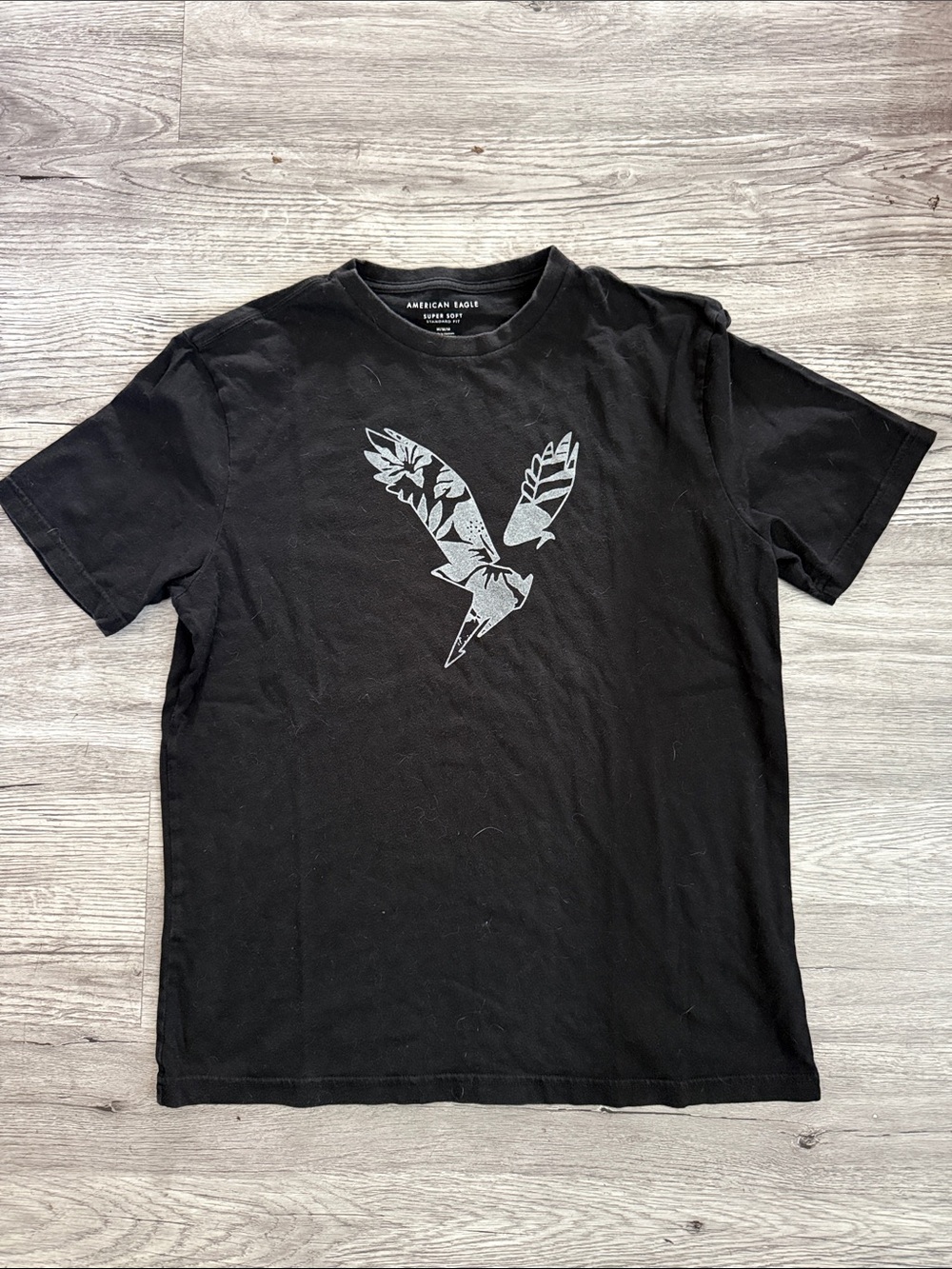 American Eagle Outfitters Black Tee with Gray Dove Graphic